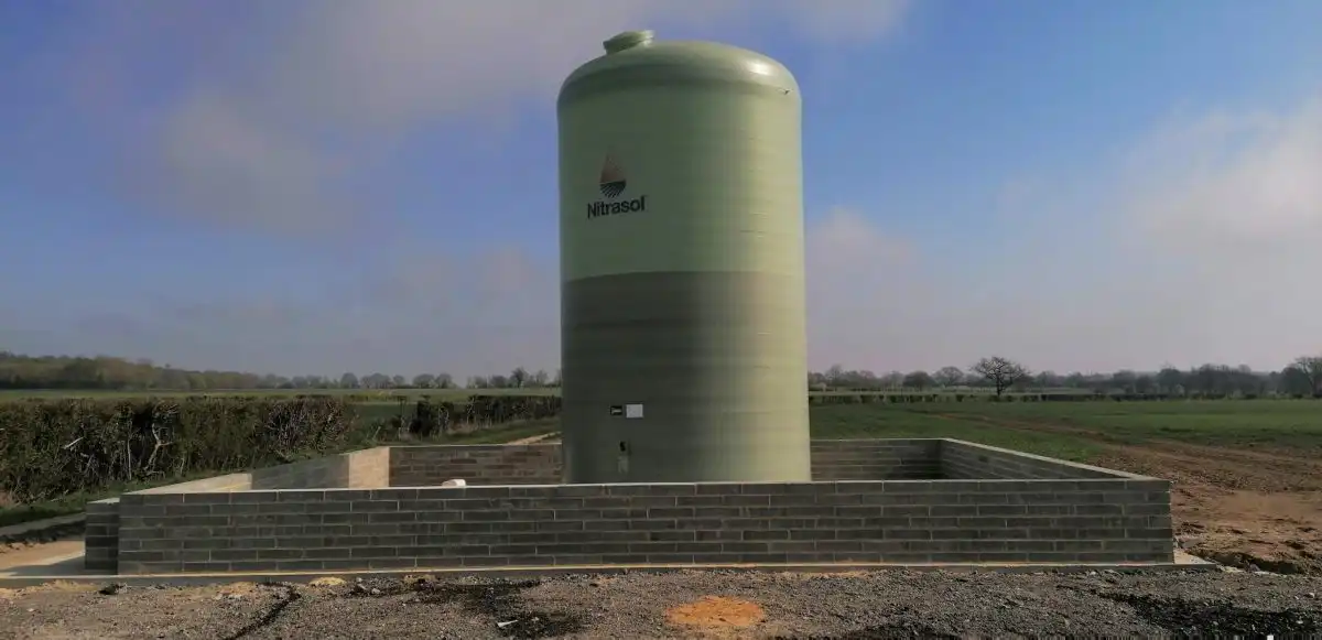 liquid fertiliser tanks