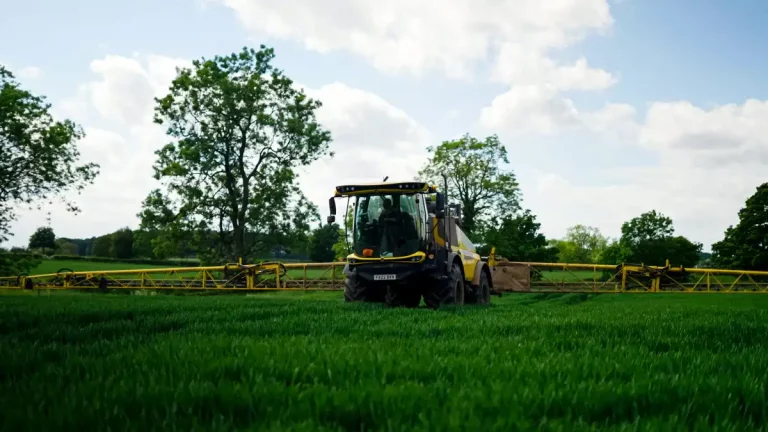 benefits of liquid fertiliser
