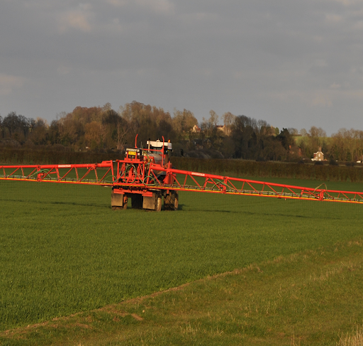 Why Liquid Fertiliser Gives Flexibility When Weather Windows Tighten