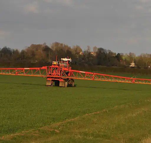 Why Liquid Fertiliser Gives Flexibility When Weather Windows Tighten