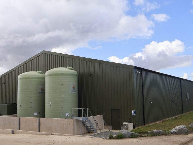 The Benefits of On-Farm Liquid Fertiliser Storage